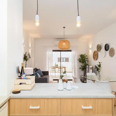Wow Flat, 200m To Sea & 10 Min To Downtown Apartment *