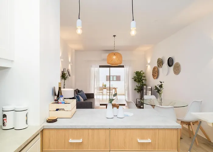 Wow Flat, 200m To Sea & 10 Min To Downtown Διαμέρισμα *