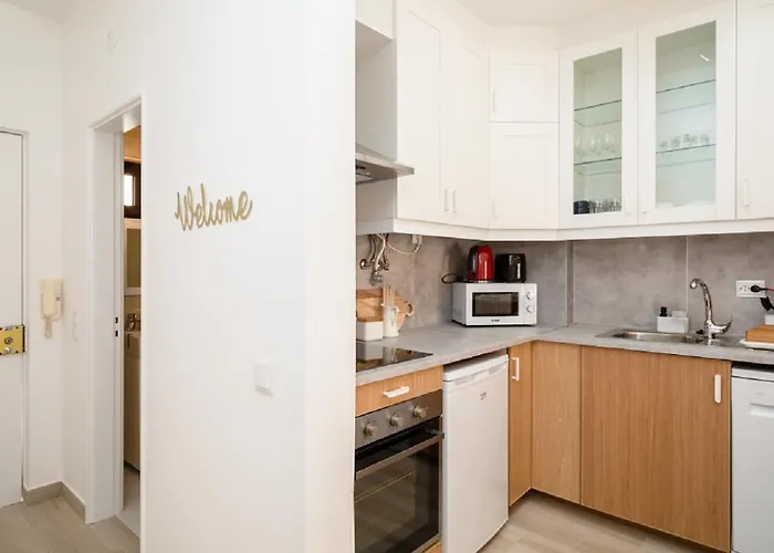 Wow Flat, 200m To Sea & 10 Min To Downtown Διαμέρισμα