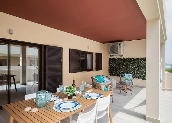 Wow Flat, 200m To Sea & 10 Min To Downtown Διαμέρισμα *