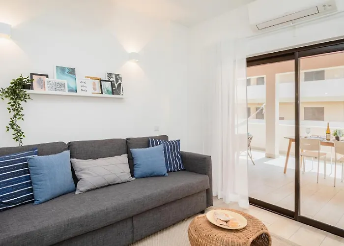 Wow Flat, 200m To Sea & 10 Min To Downtown Διαμέρισμα *