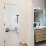 Apartman Wow Flat, 200m To Sea & 10 Min To Downtown *