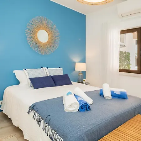 Wow Flat, 200m To Sea & 10 Min To Downtown Apartment