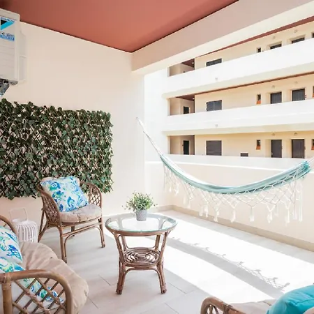 Wow Flat, 200m To Sea & 10 Min To Downtown